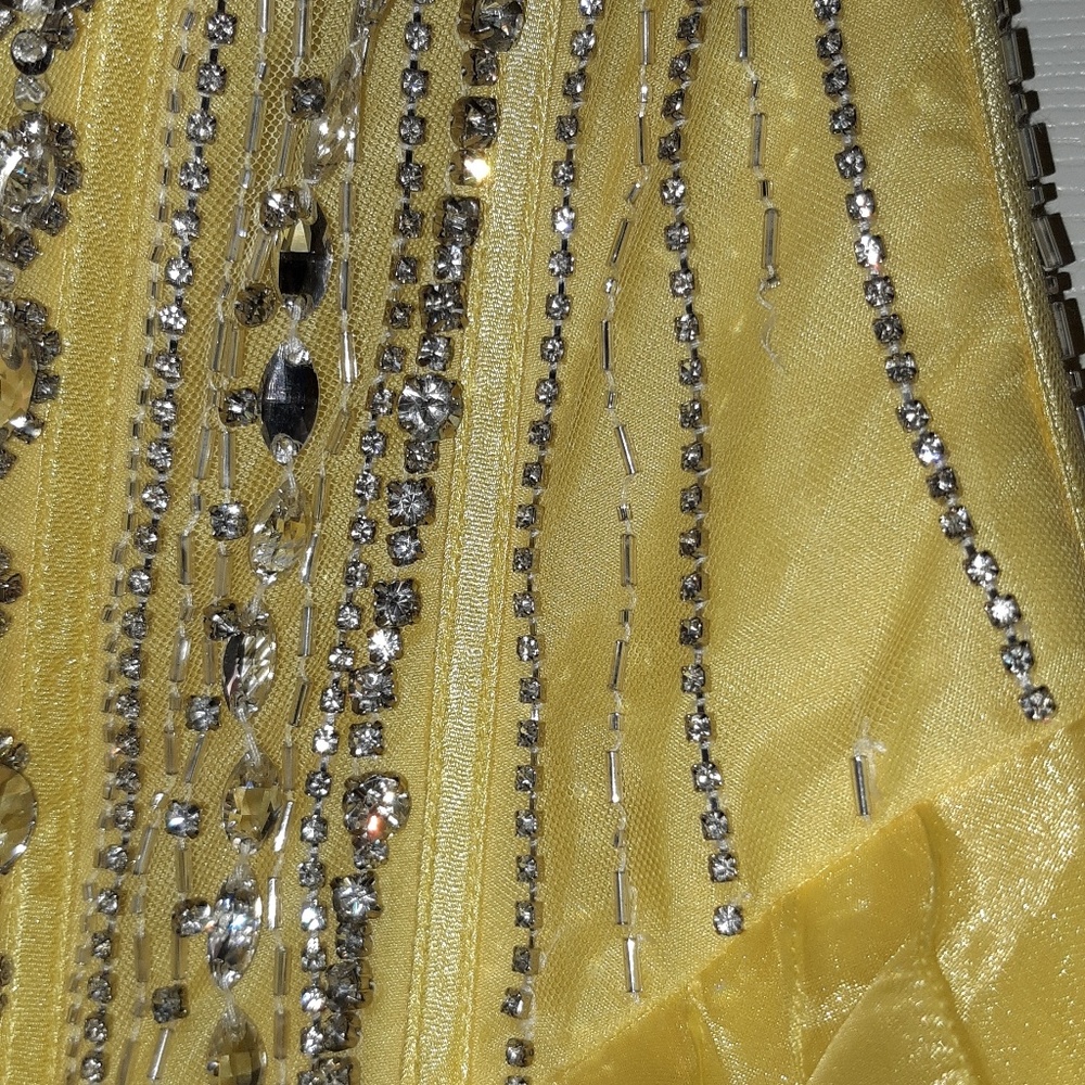Dress - Picture 3 of 5